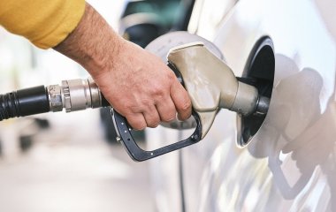 Як зменшити витрати пального взимку: практичні поради для водіїв