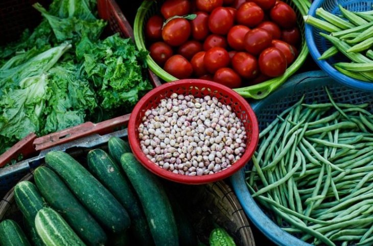 Лікарі назвали продукти, які допоможуть відновити сили в спеку