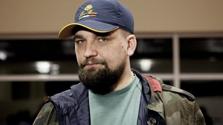 Налоговая заблокировала счета компании рэпера Басты