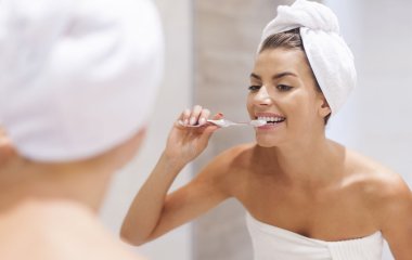 Стоматологи назвали три главные ошибки при чистке зубов