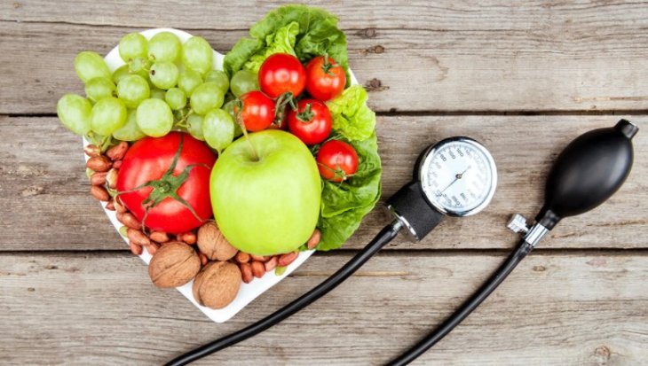 Повышенное давление: какие продукты полезно есть при гипертонии