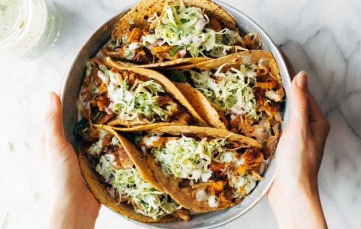 Тако с курицей по-гавайски