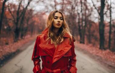 Певица TAYANNA демонстрирует милый образ