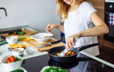 Що приготувати на 100–200 гривень: ситна вечеря для всієї родини