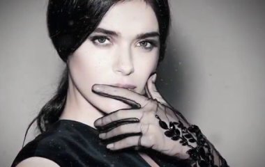 Елена Темникова опубликовала фото в белом бикини
