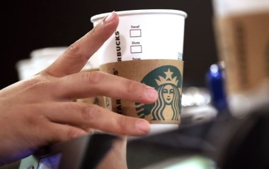 Клієнт відсудив у Starbucks $50 000 000: що сталося