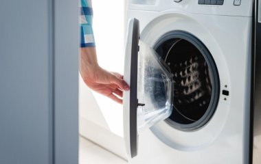 Почему нельзя стирать вещи в горячей воде: все совершают эту ошибку