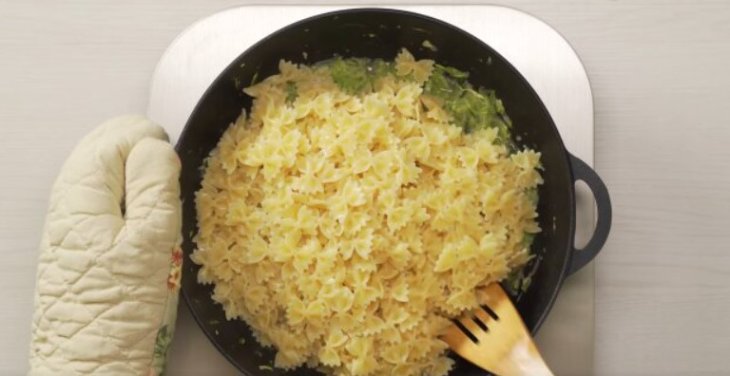 Макароны с кабачками на ужин: рецепт за 15 минут, который спасет после работы