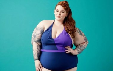 155-килограмовая Тесс Холлидей позировала в купальнике для «Cosmopolitan»