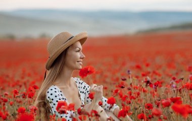 Які жіночі імена притягують удачу, неначе магнітом: їхні власниці мають щасливу долю