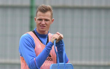 Дмитрий Тарасов тренируется под песни Ольги Бузовой