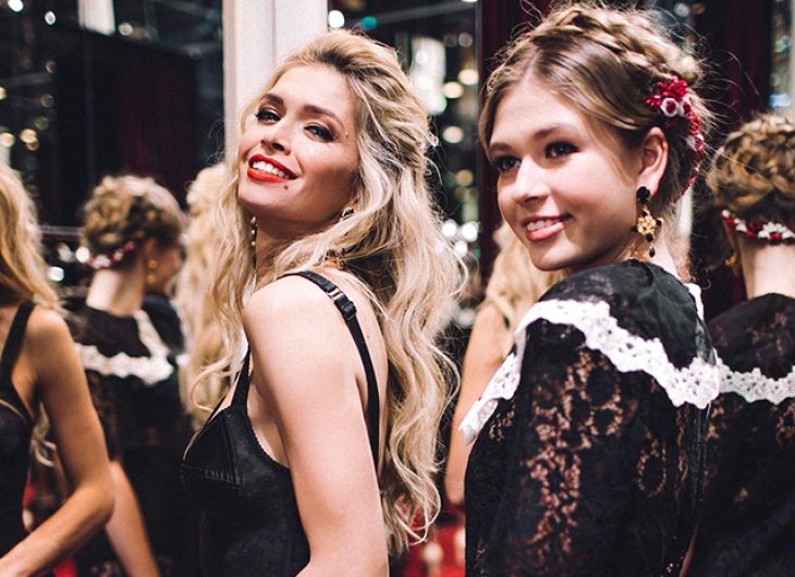 «Пусть мама услышит, пусть мама придёт»: Вера Брежнева сделала дочери самый ценный подарок на 18-летие 