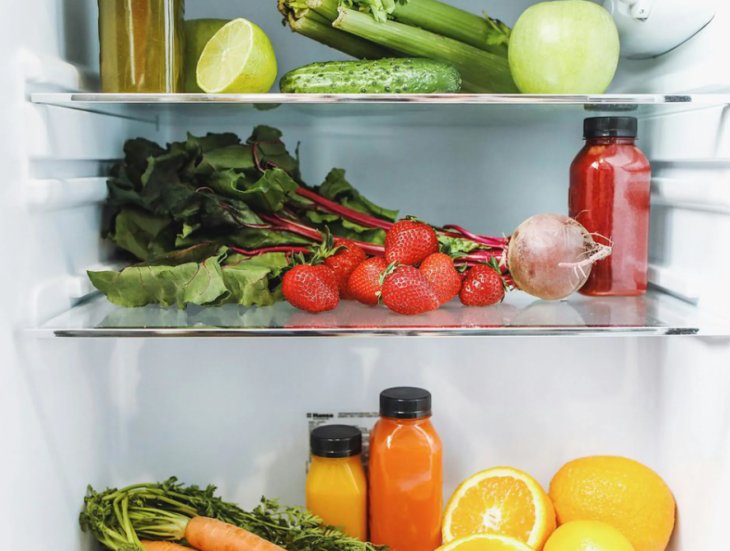 Ви зберігаєте ці овочі та фрукти в холодильнику? Даремно! Вони втрачають смак та текстуру