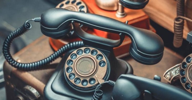 Чому ми говоримо «Алло» коли підіймаємо слухавку: цього ви точно не знали  