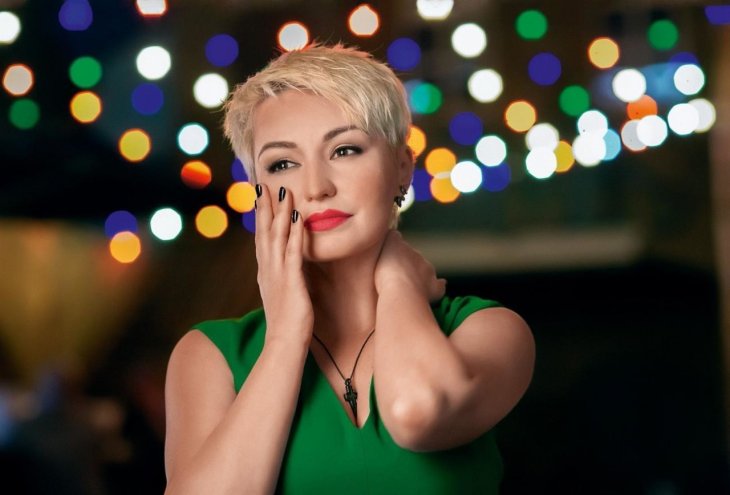 Катя Лель: «Инопланетяне забрали у меня зубы»
