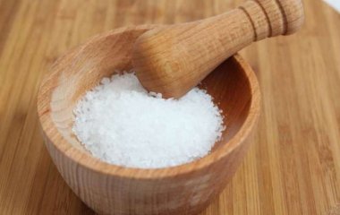 Медики рассказали о вреде отказа от соли