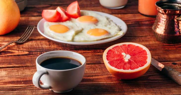 Что есть на завтрак, чтобы не откладывался жир: опыт врача