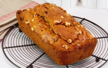 Осенняя выпечка: рецепт мягкого тыквенного кекса с корицей