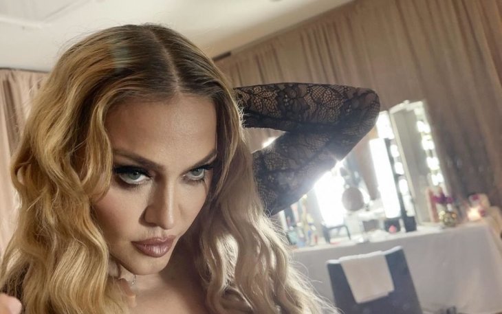 65-летняя Мадонна восхитила дерзкими фото и показала, как выглядит ее лицо вблизи