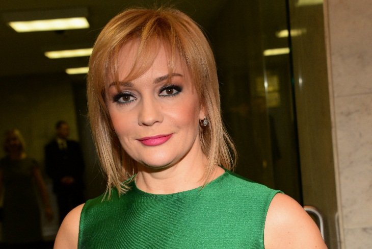 «Ты посмотрела, срочно!»: Буланова узнала об изменах мужа из эфира телепрограммы