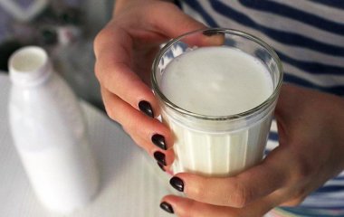 Нутриціолог розвіяла міф про користь пастеризованого молока