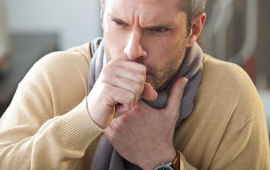 Що таке кашлюк і чому він становить небезпеку в будь-якому віці