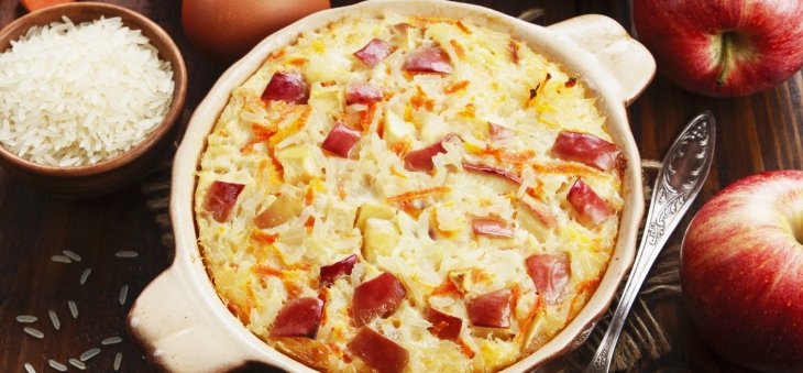 Рисовый пудинг с яблоками: больше не придется заставлять детей завтракать, сами попросят добавки