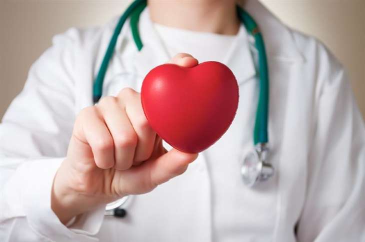 Лікарі: На проблему із серцем вказує симптом, якого соромляться