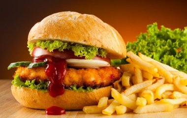Ці продукти можуть викликати вугровий висип