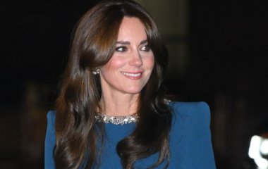 Кейт Миддлтон в роскошном наряде появилась на публике после новой критики в ее сторону