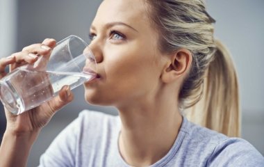 Названо кількість води, яку треба випивати взимку