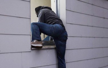 Фатальна помилка в соцмережах: колишній зломник розповів, яка звичка робить ваш дім мішенню для крадіїв