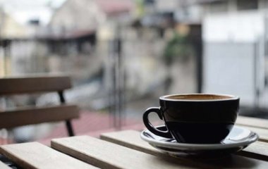 Назван напиток, который значительно снижает риск болезни Паркинсона