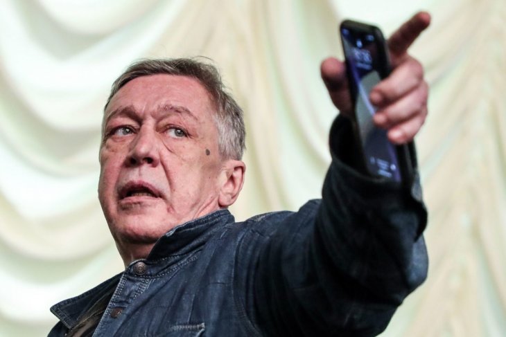 Михаил Ефремов обжалует запрет на прогулки под домашним арестом