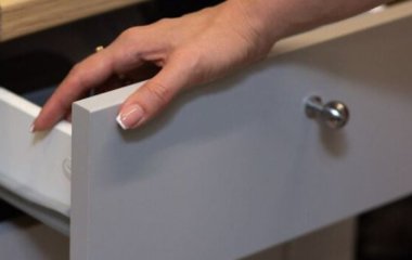 Жінка шокувала, як розкрила таємницю одержимих цнотливістю батьків: що вона знайшла