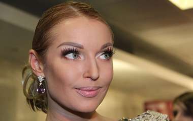 Волочкова возмутила выбором платья