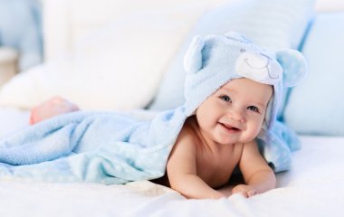 Мережі підкорив малюк із надзвичайно густою шевелюрою (ФОТО)