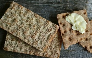 Дієтолог розповіла, чи корисні хлібці для тих, хто худне
