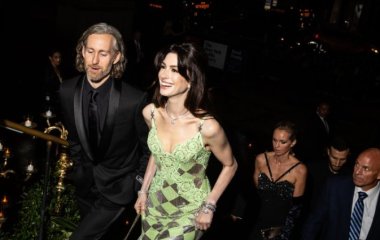 Энн Хэтэуэй дала редкий комментарий о своем браке