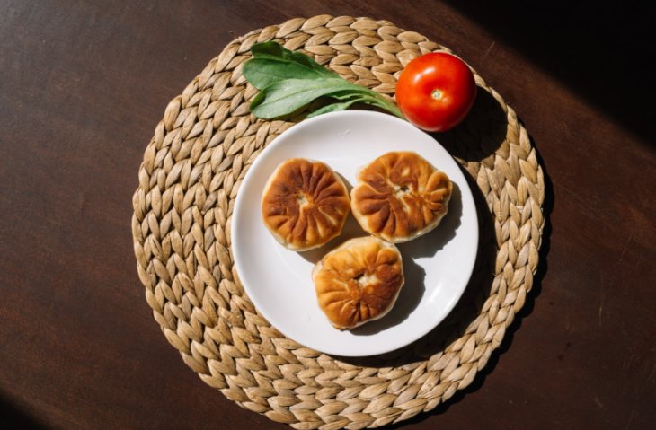 Простые и быстрые рецепты беляшей с мясом на сковороде