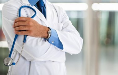 Медики назвали потливость признаком опасной болезни