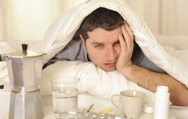 Що варто їсти, аби уникнути похмілля: лікарка поділилася секретом