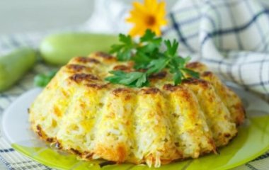 Бюджетный рецепт на все случаи жизни: как приготовить вкусную запеканку с кабачками и рисом