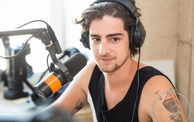 Владимир Дантес признался, что он безработный