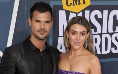 «Ты постарел, как изюм»: Тейлор Лотнер показал накачанные бицепцы в ответ хейтерам