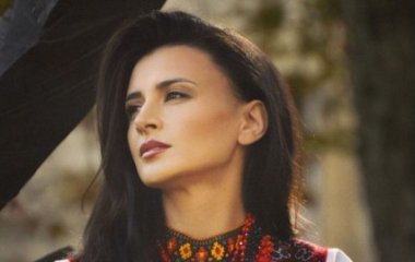 Известная украинская певица потеряла сознание, упала и порвала губу и выбила зубы: фото