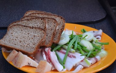 Готовим сало горячего посола – идеальное к борщу.