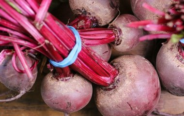 Як зберегти буряк свіжим у підвалі: поради професіоналів, щоб коренеплоди не гнили