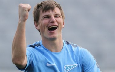 Андрей Аршавин выгоняет бывшую жену с детьми на улицу