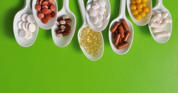 Популярні добавки можуть пошкодити печінку та нирки — попередження лікарів